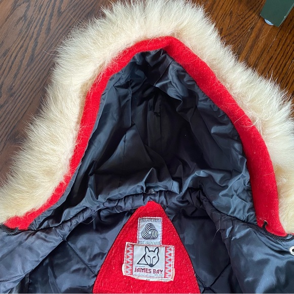 Vintage James Bay Pure Virgin Wool Red Coat with Real Fur Collar Size M - Picture 10 of 14